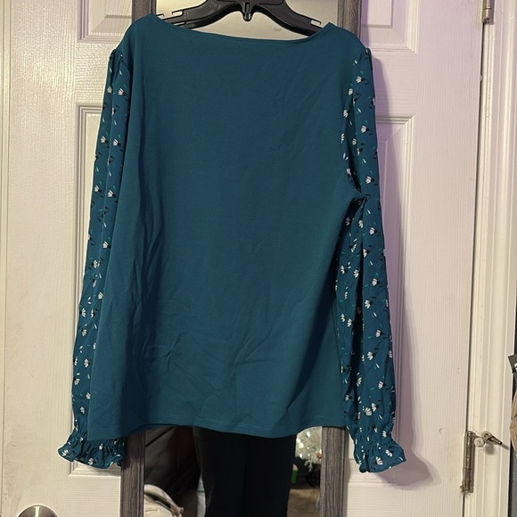Ann Taylor Long Sleeve Ruffle Floral Top - Picture 4 of 4